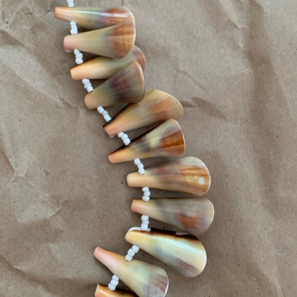 Vintage 80s shell necklace - Picture 5 of 5